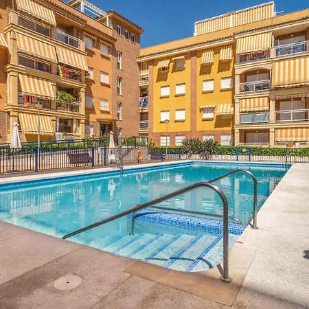 アパート In With Outdoor Swimming Pool And 1 Bedrooms